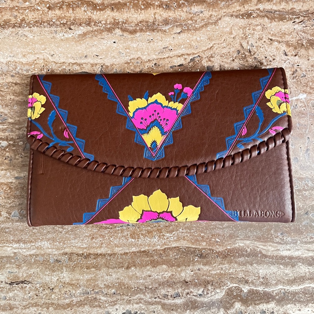 WOMEN'S BILLABONG  BROWN/FLORAL Boho CITY VIBES SNAP TRI FOLD WALLET
